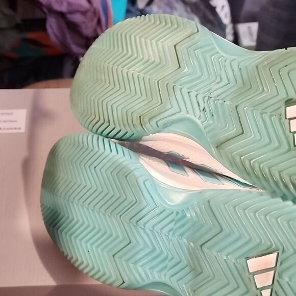 Adidas Gamecourt 2 size 8 euc - Picture 8 of 9